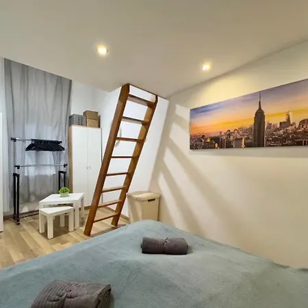Calvin's Friends Apartman *